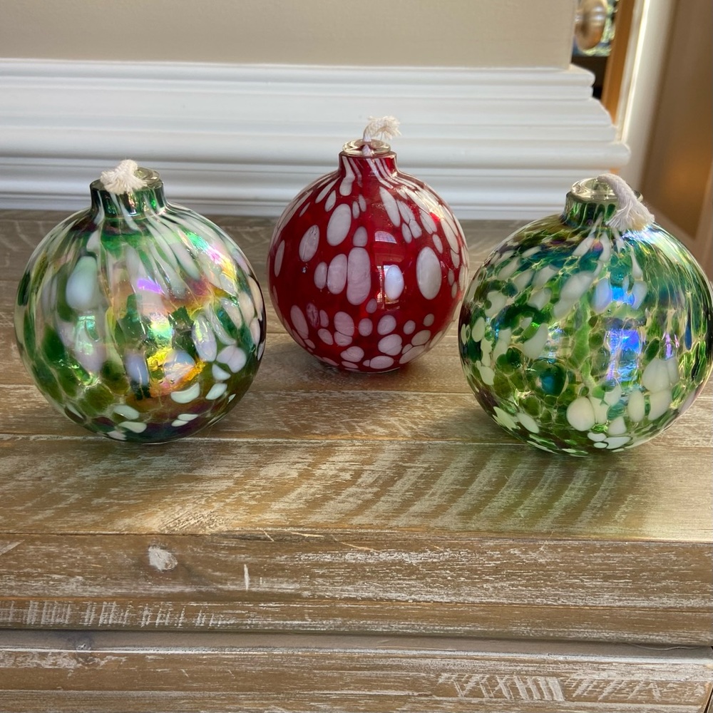Pottery Barn Set 3 Artisan Oil Burning Glass Candles Red Green Flickering Glow